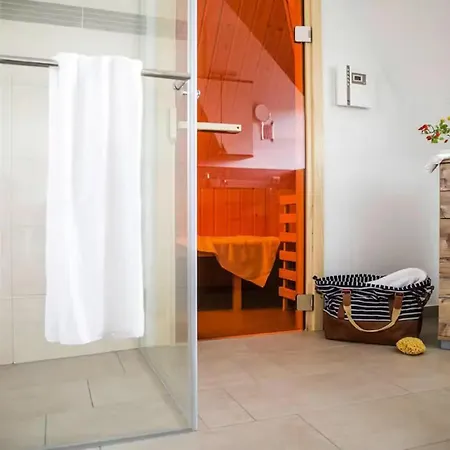 Haus Nyaraló Oevenum